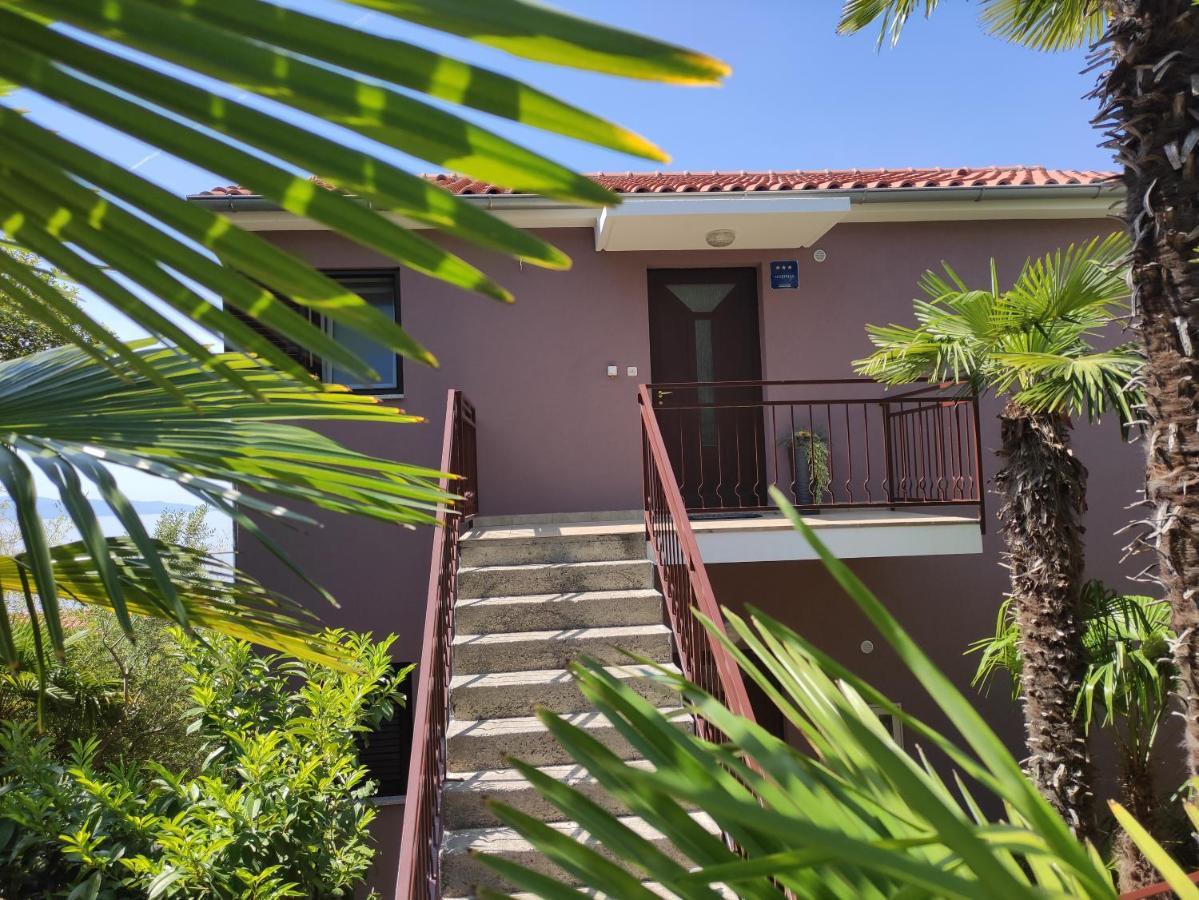 Apartman Lamia S Pogledom Na More ริเยกา ภายนอก รูปภาพ